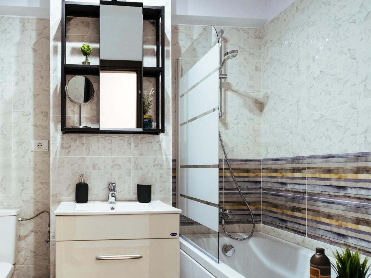 Cozy Special Pallady Apartament With Garden & Courtyard Bucarest Extérieur photo