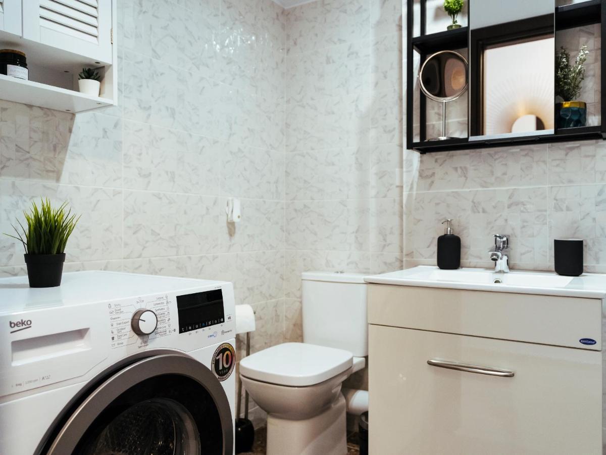 Cozy Special Pallady Apartament With Garden & Courtyard Bucarest Extérieur photo