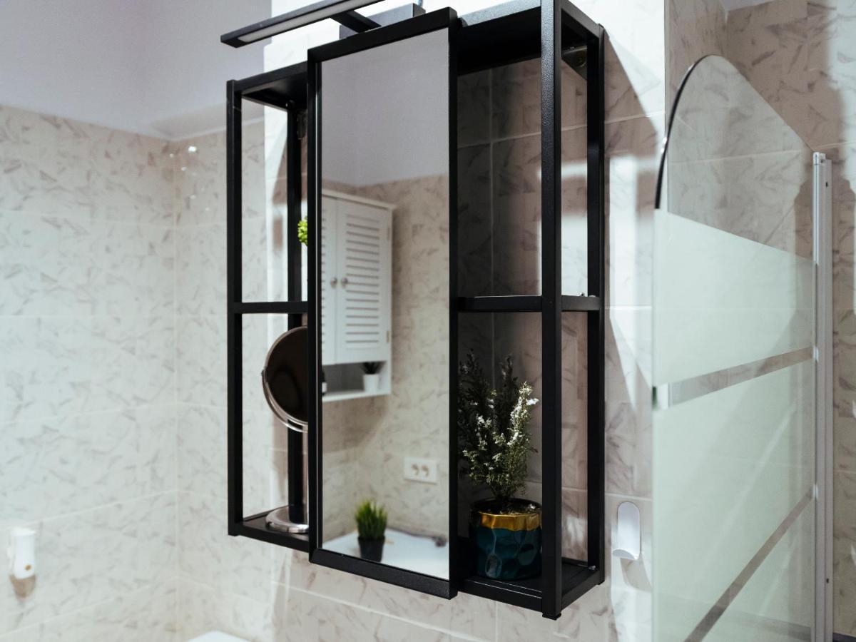 Cozy Special Pallady Apartament With Garden & Courtyard Bucarest Extérieur photo